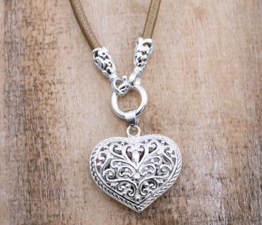 Leather necklace FANTASIE with 925 sterling silver clasp with heart pendant