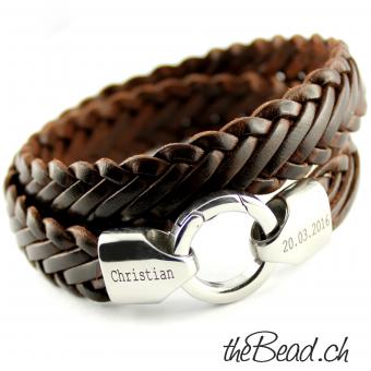 Men leather bracelet flat braided in dark brown