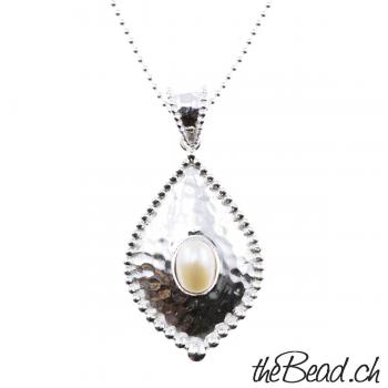 925 Sterling silver pearl necklace