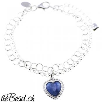 silver bracelet made of 925 sterling silver with kyanite heart pendant