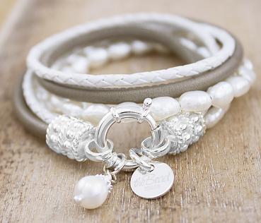 toller damenschmuck onlineshop aus der schweiz damen armbänder und lederarmbänder sowie wickelarmbänder online bestellen und kaufen