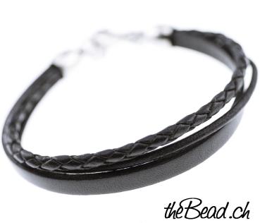 leather bracelet ONE SIZE in black