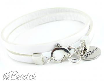 Lederarmband sehr edel mit Charm in weiss theBead