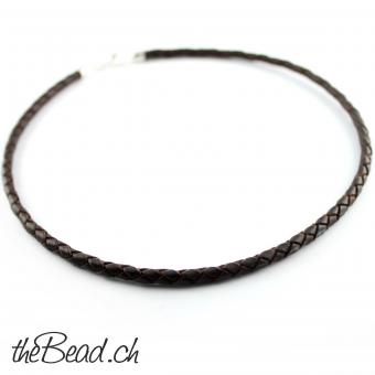 leahter necklace made of braided leather