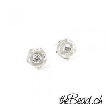 Tiny little Flower earrings