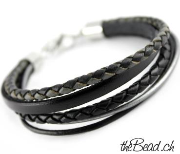 Men leather bracelet ONE SIZE in black