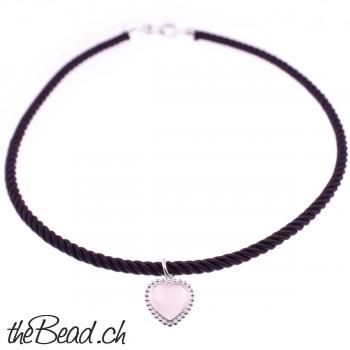 silk necklace with rose quarz heart pendant