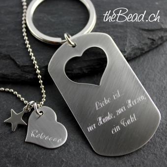 Key chain with heart necklace