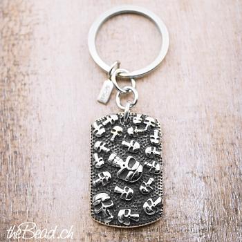skull keychain with personal engraving